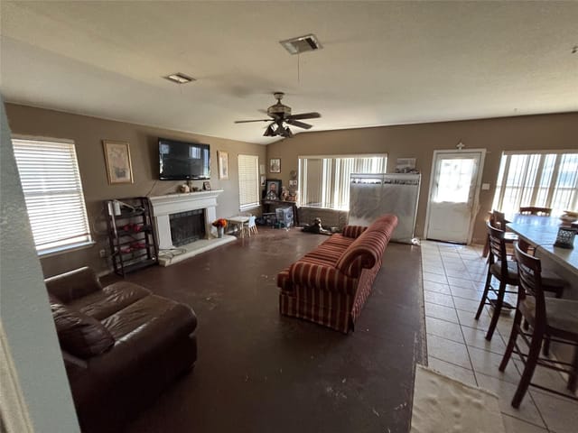 15733 Cadoz DR