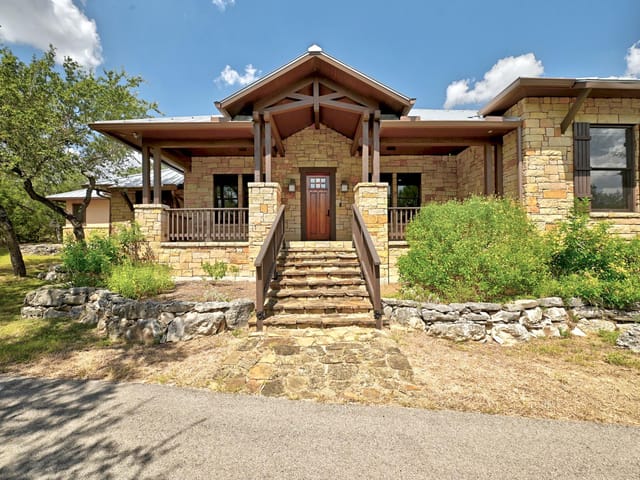 158 Condor DR