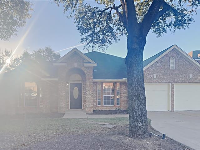 15826 Hamden Cir