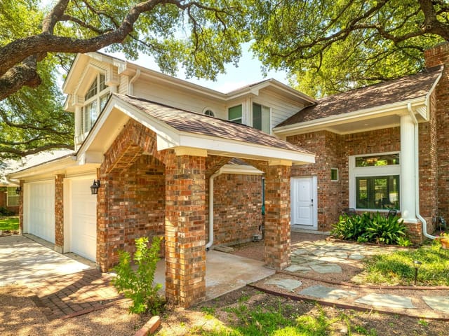 15900 Fennimore Cv
