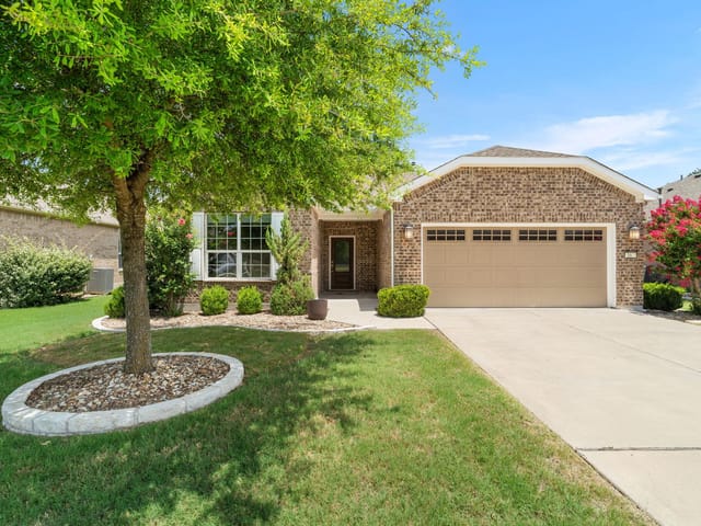 16 Acacia WAY