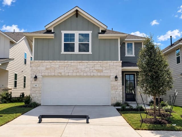 160 Ranier WAY