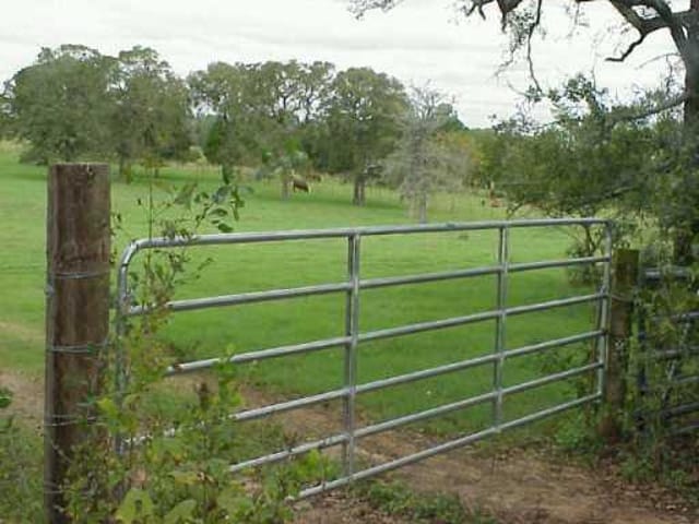160 Rosanky Cattle Co RD