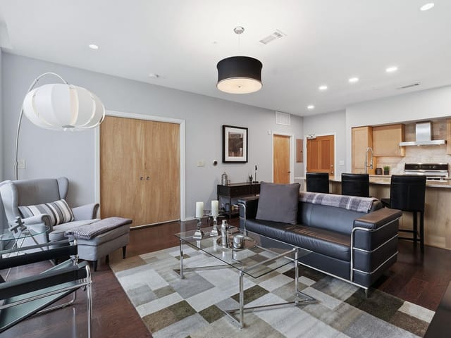1600 Barton Springs RD Unit #1106