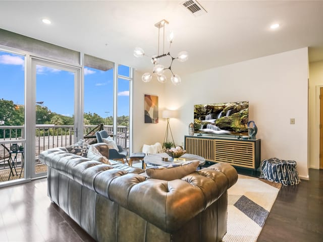 1600 Barton Springs RD Unit #1307