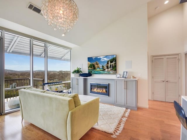1600 Barton Springs Rd Unit #1607