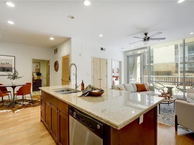 1600 Barton Springs Rd Unit #5102