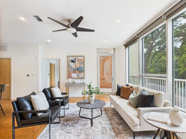 1600 Barton Springs RD Unit #5107