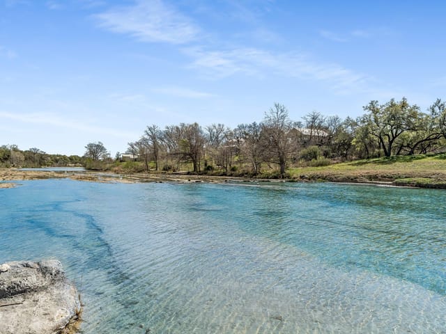 1600 Flite Acres RD