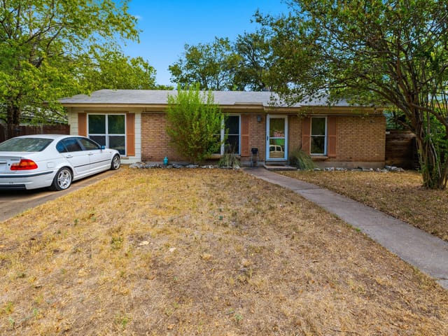 View 1600 Grayford DR 1600 Grayford DR, photo 1 of 6, Austin, TX