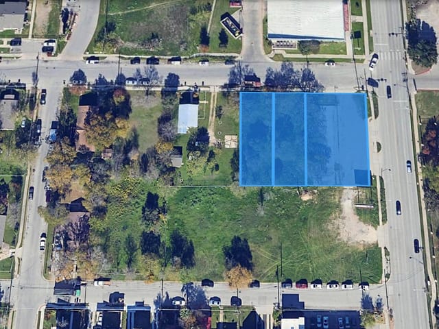1600 Montopolis Dr & 6211, 6215 Fairway St