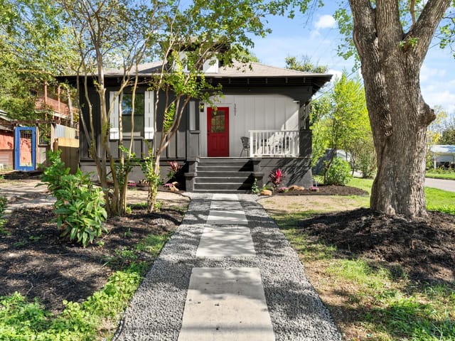1601 Cedar Ave