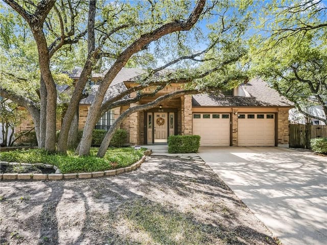 1601 Garnaas Dr