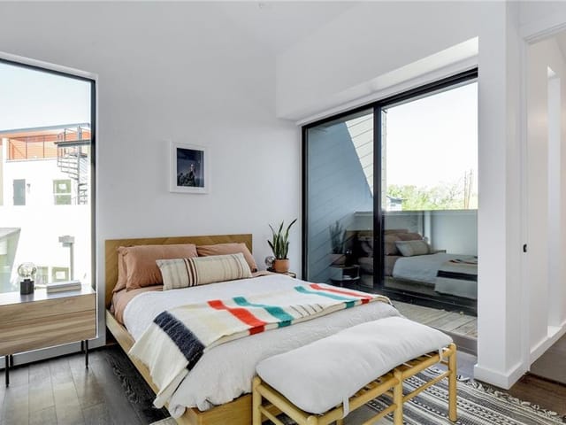 1601 J J Seabrook Dr Unit #2