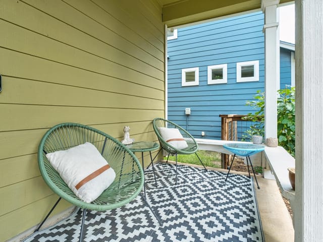 1601 Miriam Ave Unit #100
