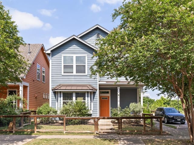 1601 Miriam Ave Unit #210