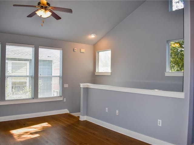 1601 Miriam Ave Unit #215