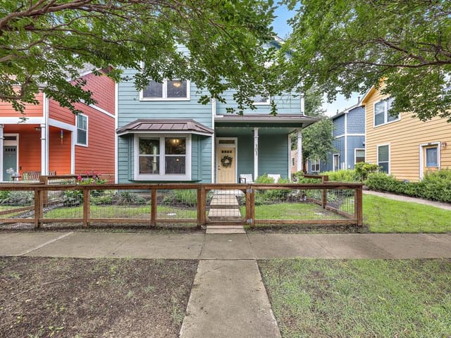1601 Miriam Ave Unit #303