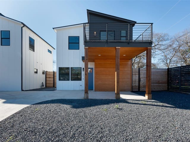 1601 St Albans Blvd Unit #B