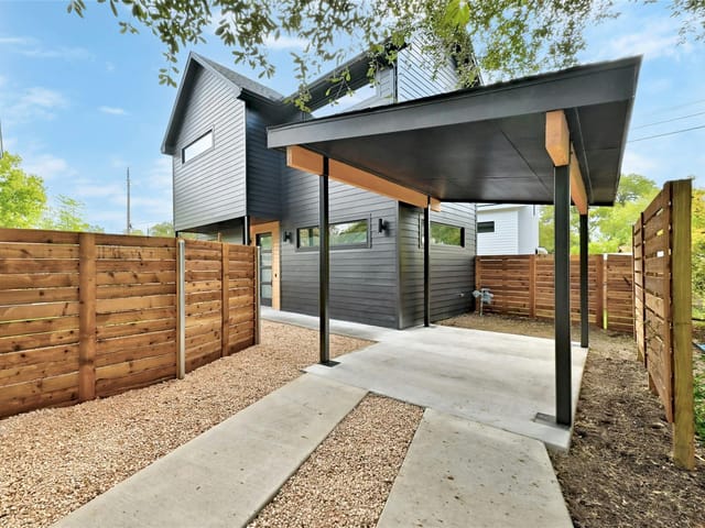 1601 Sylvan Glade Unit #2