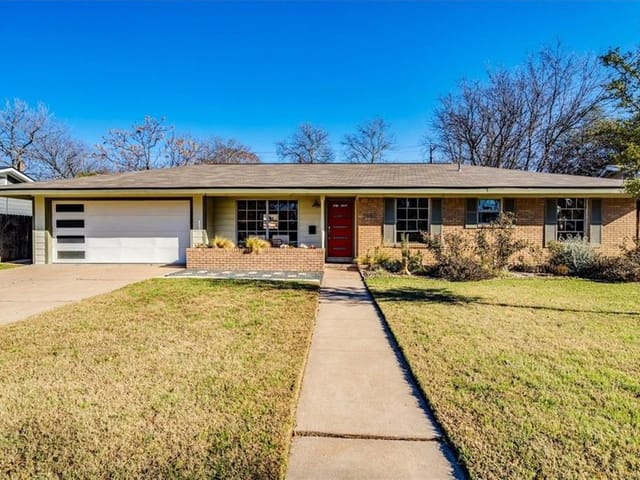 1602 Ashberry Dr