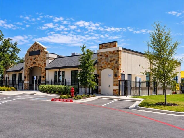 1602 Medical PKWY