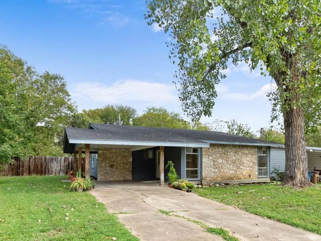 1603 Meander Dr