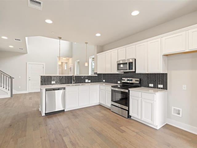 1603 Roseburg Dr