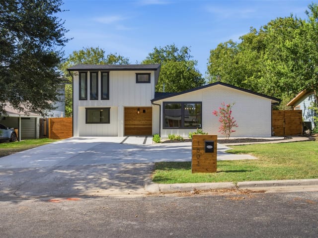 1603 Suffolk DR