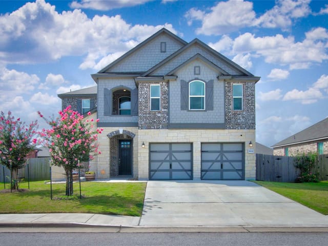 1604 Foxglove DR