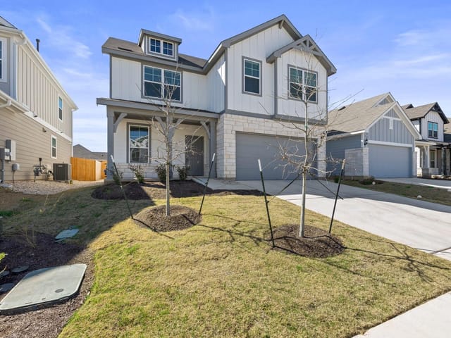 1605 Holly Lake Dr