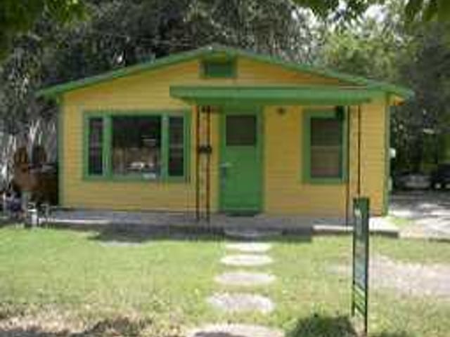 1605 South 1st