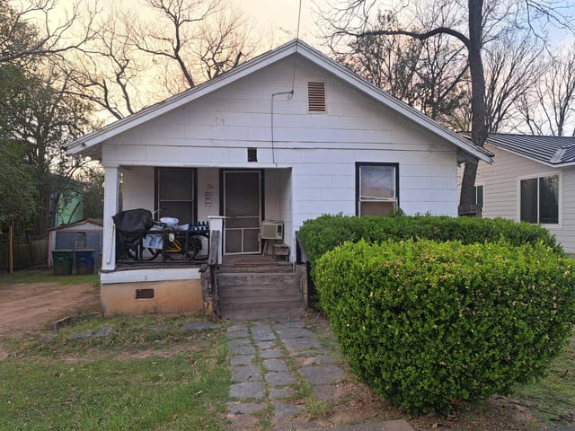 1606 Cedar Ave
