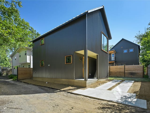 1606 Cedar Ave Unit #B