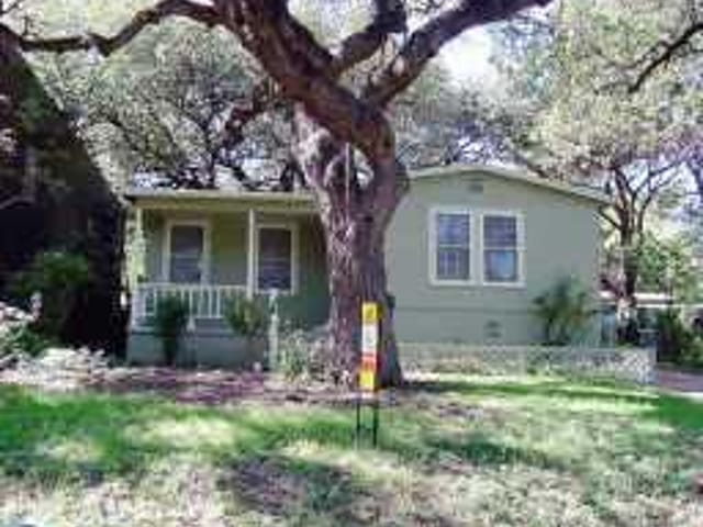 1606 EAST SIDE DR