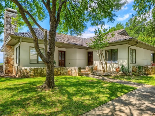 1607 Clubhouse Hill DR