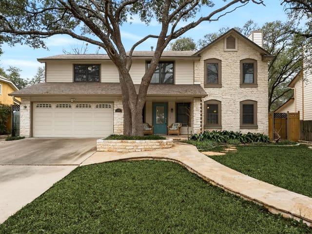 1607 Garnaas Dr