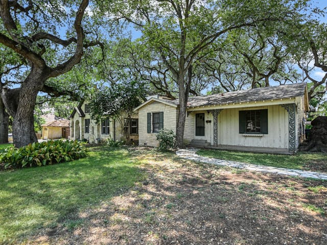 1607 Linscomb Ave