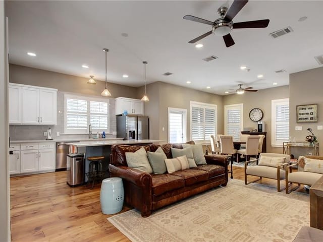 1607 W 8th ST Unit #B
