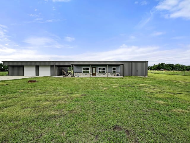 1608 County Road 204
