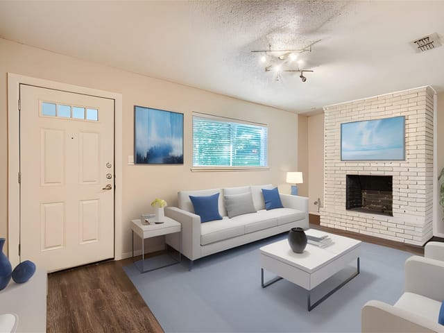 1608 Parker Ln