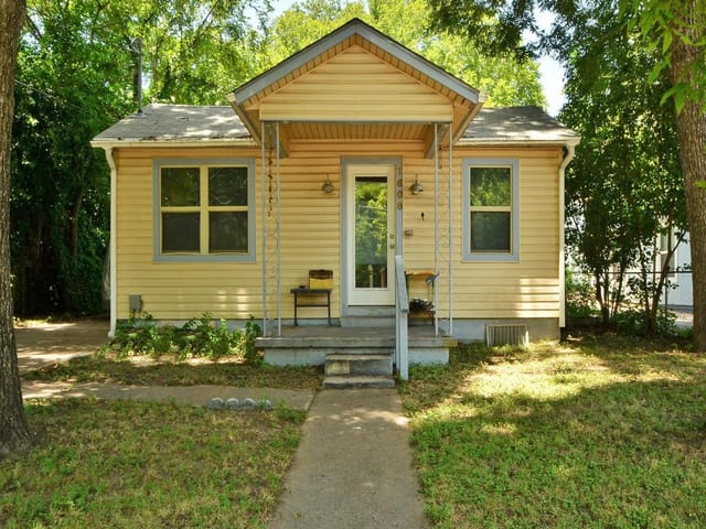 1608 S 2nd St