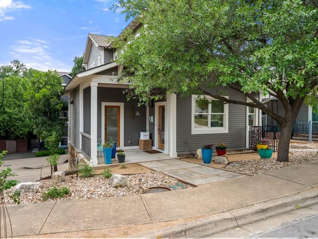1609 W 8th St Unit #A
