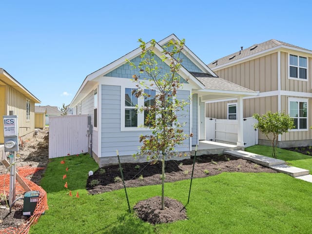 161 Daylily DR