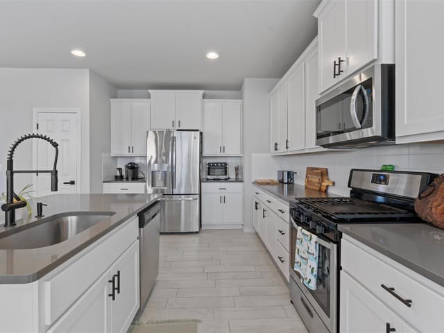 1610 Denesa Dr