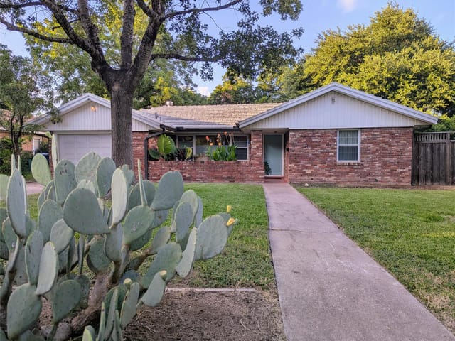 1610 Larkwood DR