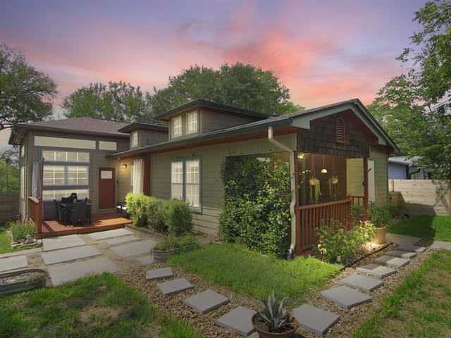 1610 Sanchez St