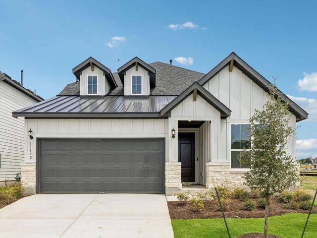 16102 Emma Edge LN