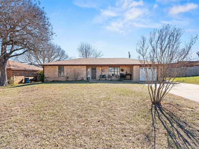 1611 Brazos Ave