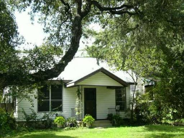 1611 Linscomb